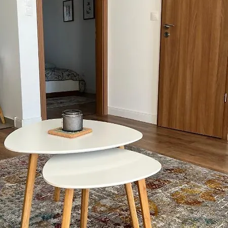 Panorama Apartment *
